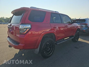 2016 Toyota 4Runner SR5 - miniatura 4