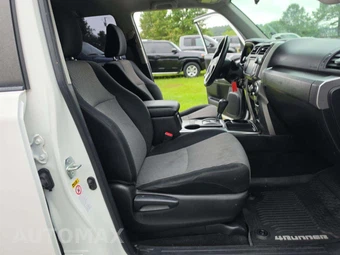 2016 Toyota 4Runner SR5 - miniatura 15