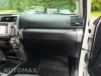 2016 Toyota 4Runner SR5 - miniatura 16