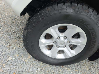 2016 Toyota 4Runner SR5 - miniatura 18