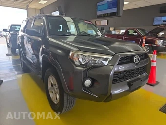 2016 Toyota 4Runner SR5 – miniatura 3
