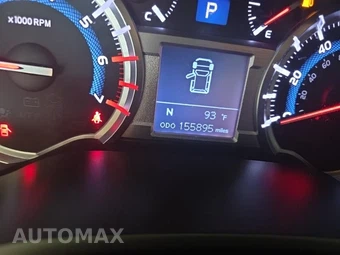 2016 Toyota 4Runner SR5 – miniatura 9