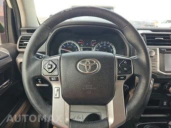 2016 Toyota 4Runner SR5 Premium – miniatura 10