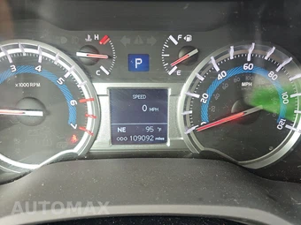 2016 Toyota 4Runner SR5 Premium – miniatura 12