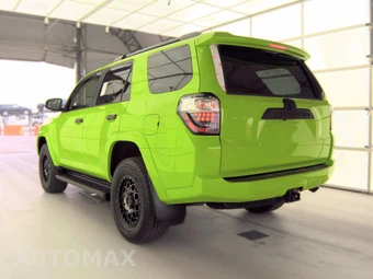 2016 Toyota 4Runner SR5 Premium – miniatura 6