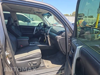 2016 Toyota 4Runner SR5 Premium - miniatura 8