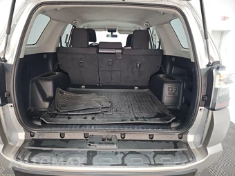 2016 Toyota 4Runner Trail – miniatura 17