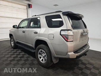 2016 Toyota 4Runner Trail – miniatura 6