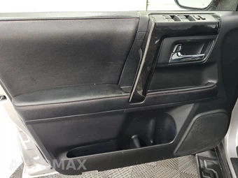 2016 Toyota 4Runner Trail – miniatura 9