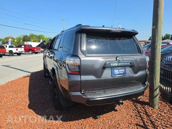 2016 Toyota 4Runner TRD Pro – miniatura 2