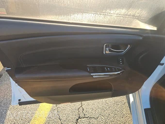 2016 Toyota Avalon Limited - miniatura 9