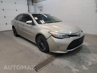 2016 Toyota Avalon Touring – miniatura 3