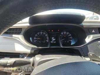 2016 Toyota Avalon Touring – miniatura 9