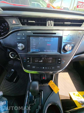 2016 Toyota Avalon XLE – miniatura 10