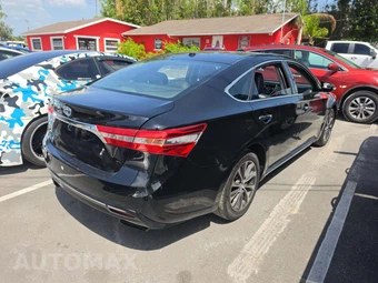 2016 Toyota Avalon XLE – miniatura 3