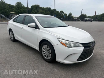2016 Toyota Camry Hybrid LE - miniatura 2
