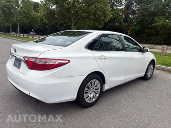 2016 Toyota Camry Hybrid LE - miniatura 4