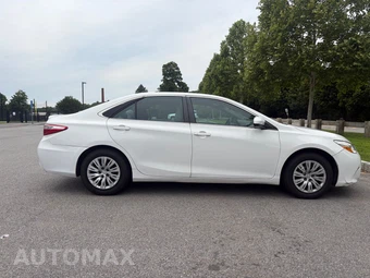 2016 Toyota Camry Hybrid LE - miniatura 5