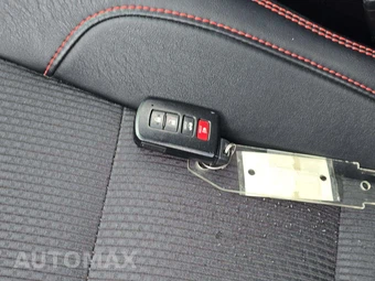 2016 Toyota Camry Hybrid SE - miniatura 8