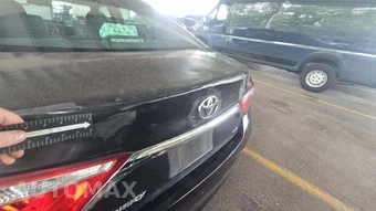 2016 Toyota Camry LE - miniatura 33