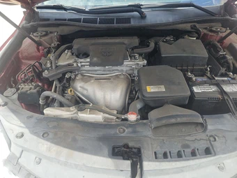 2016 Toyota Camry LE – miniatura 15