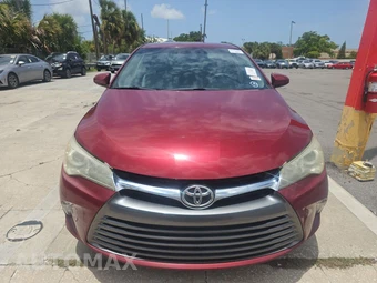 2016 Toyota Camry LE – miniatura 2