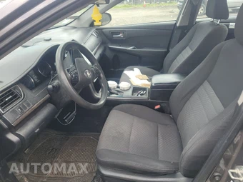 2016 Toyota Camry LE – miniatura 7