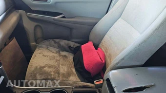 2016 Toyota Camry LE – miniatura 22