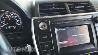 2016 Toyota Camry LE – miniatura 25