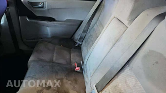2016 Toyota Camry LE – miniatura 33