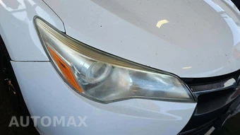 2016 Toyota Camry LE – miniatura 40