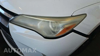 2016 Toyota Camry LE – miniatura 42