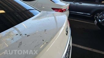 2016 Toyota Camry LE – miniatura 54