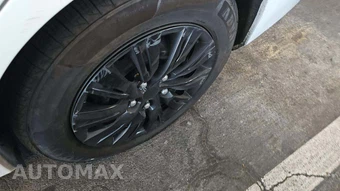 2016 Toyota Camry LE – miniatura 59