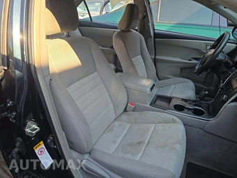 2016 Toyota Camry LE - miniatura 18