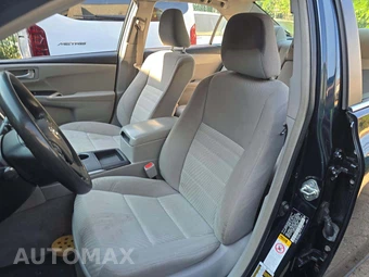 2016 Toyota Camry LE - miniatura 6
