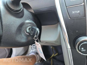 2016 Toyota Camry LE - miniatura 8