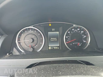 2016 Toyota Camry SE - miniatura 12