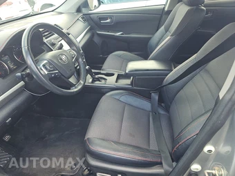 2016 Toyota Camry SE - miniatura 7