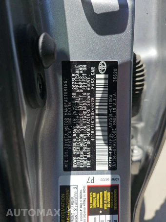 2016 Toyota Camry SE – miniatura 14