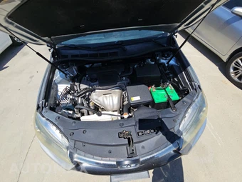 2016 Toyota Camry SE – miniatura 15