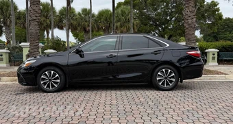 2016 Toyota Camry SE - miniatura 13
