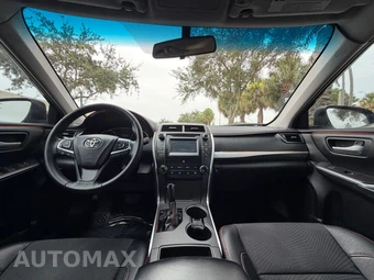2016 Toyota Camry SE - miniatura 18