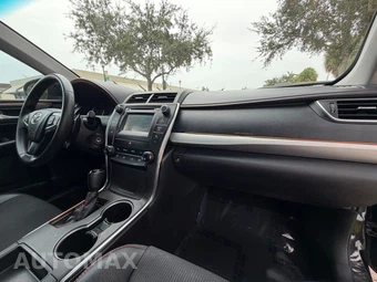 2016 Toyota Camry SE - miniatura 19