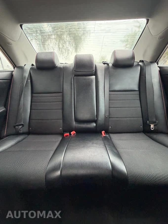 2016 Toyota Camry SE - miniatura 23