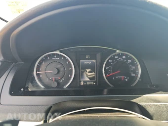 2016 Toyota Camry SE - miniatura 12