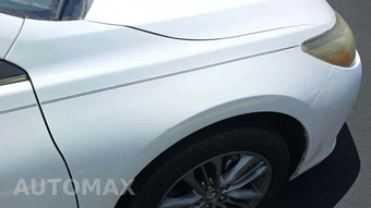 2016 Toyota Camry SE - miniatura 28