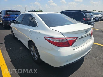 2016 Toyota Camry SE - miniatura 6