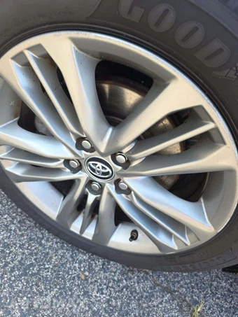 2016 Toyota Camry SE – miniatura 24