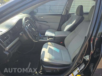 2016 Toyota Camry SE – miniatura 6